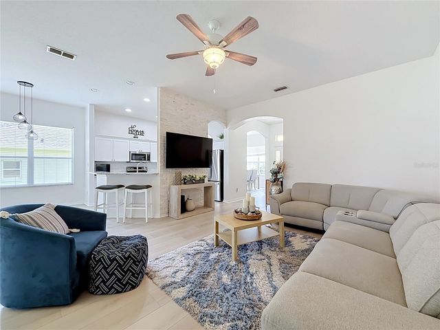25206 ORMOND COURT, Leesburg, FL 34748