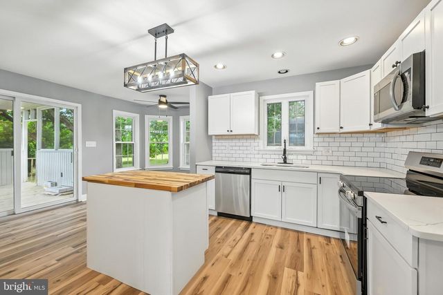 711 CARMEL RD, Millville, NJ 08332