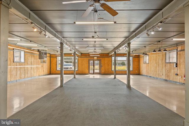 426 LINCOLNWAY W, New Oxford, PA 17350