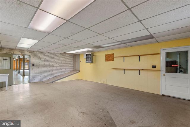 426 LINCOLNWAY W, New Oxford, PA 17350