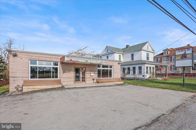 426 LINCOLNWAY W, New Oxford, PA 17350