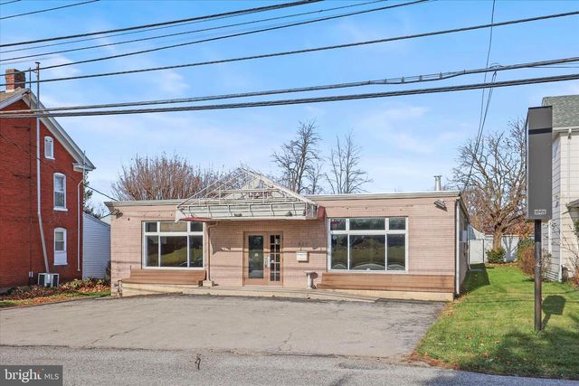 426 LINCOLNWAY W, New Oxford, PA 17350