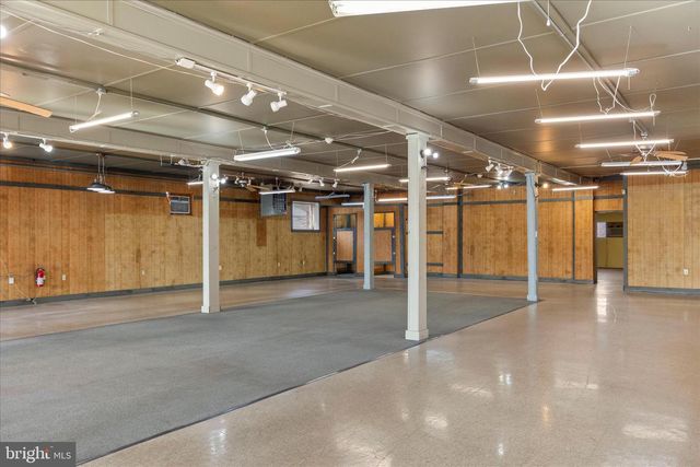 426 LINCOLNWAY W, New Oxford, PA 17350