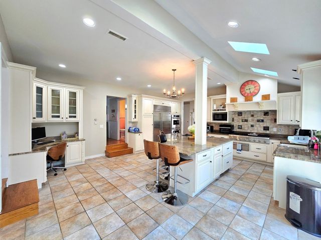 259 Salisbury St, Holden, MA 01520