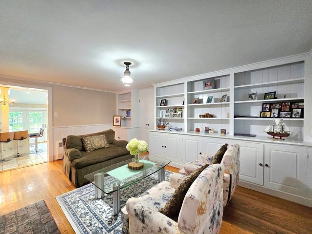 259 Salisbury St, Holden, MA 01520
