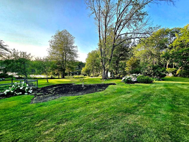 259 Salisbury St, Holden, MA 01520