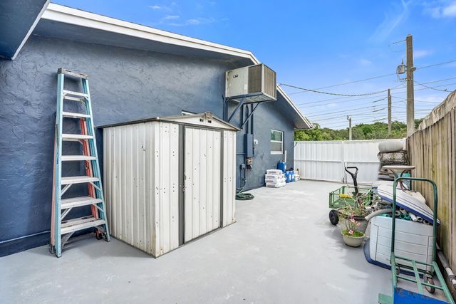 4681 SW 42nd Avenue, Fort Lauderdale, FL 33314