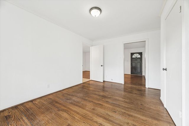 4913 Nina Lee Lane, Houston, TX 77092