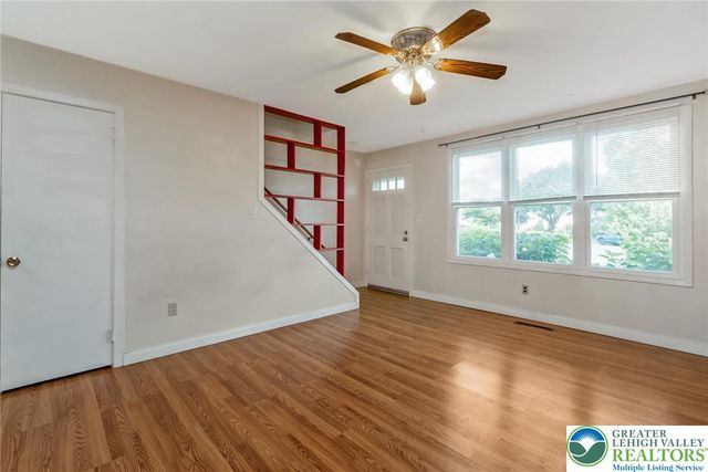 1504 Valley Road, Bethlehem City, PA 18018