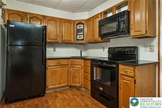 1504 Valley Road, Bethlehem City, PA 18018