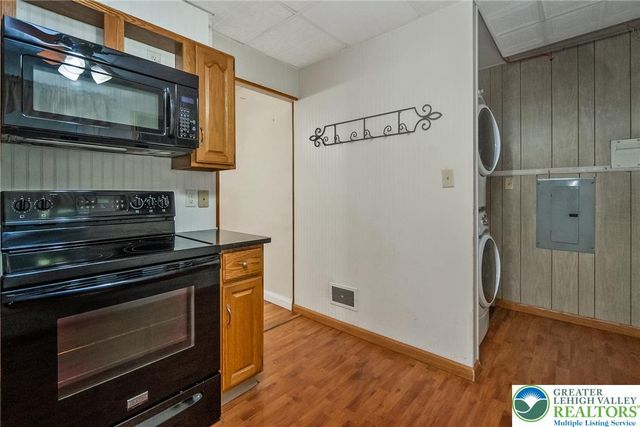 1504 Valley Road, Bethlehem City, PA 18018