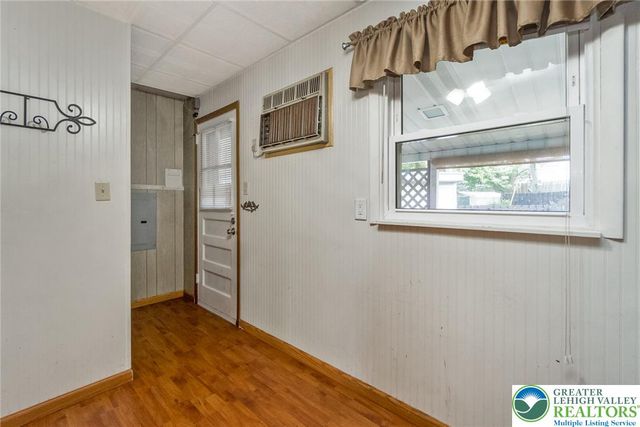 1504 Valley Road, Bethlehem City, PA 18018