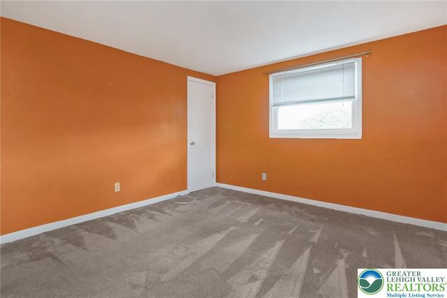 1504 Valley Road, Bethlehem City, PA 18018