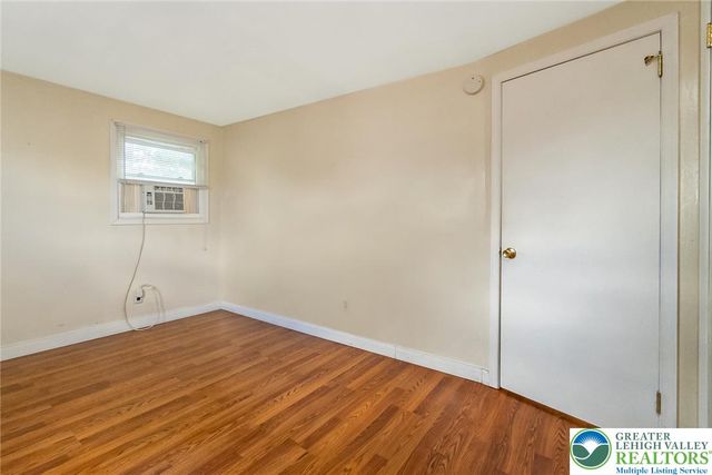 1504 Valley Road, Bethlehem City, PA 18018