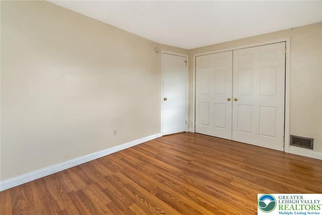 1504 Valley Road, Bethlehem City, PA 18018