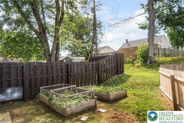 1504 Valley Road, Bethlehem City, PA 18018