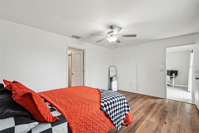 31536 BARREL WAVE WAY, Wesley Chapel, FL 33545