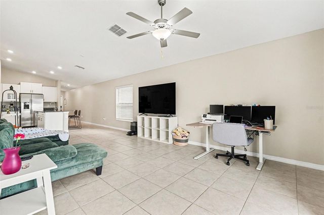 31536 BARREL WAVE WAY, Wesley Chapel, FL 33545