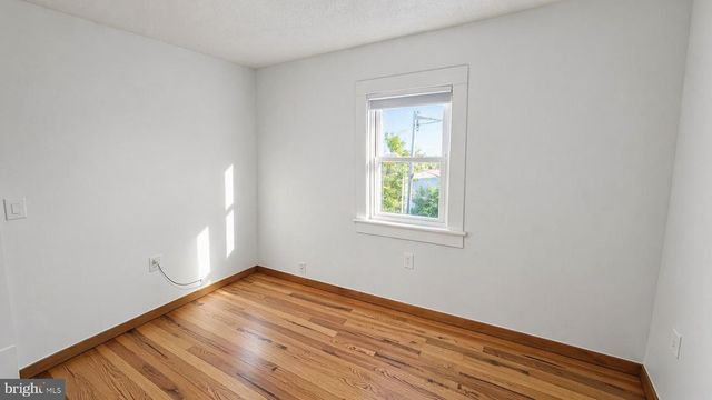 823 WOODLAND AVE, Winchester, VA 22601
