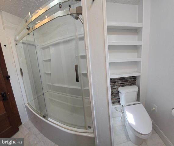 823 WOODLAND AVE, Winchester, VA 22601