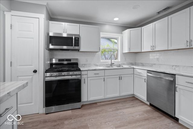 1918 W Balsam Court, Anderson, IN 46011