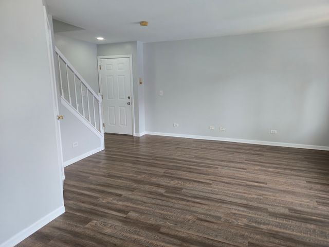 1350 S Lorraine Road E, Wheaton, IL 60189
