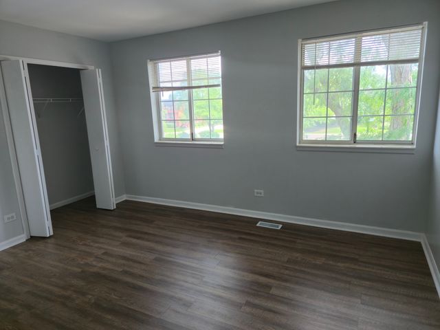 1350 S Lorraine Road E, Wheaton, IL 60189