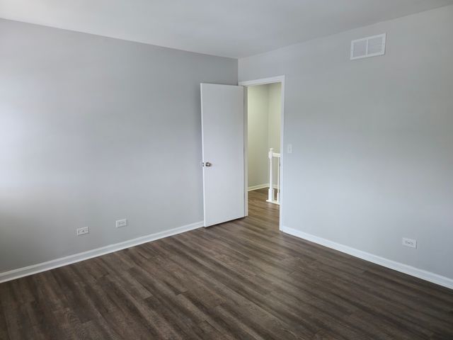 1350 S Lorraine Road E, Wheaton, IL 60189