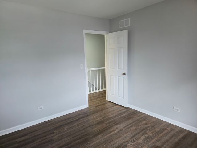 1350 S Lorraine Road E, Wheaton, IL 60189