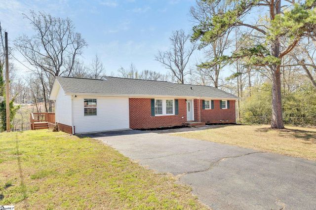 197 Stribling Circle, Spartanburg, SC 29301