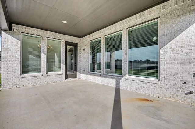 9215 Joe Louis Drive, Mont Belvieu, TX 77523