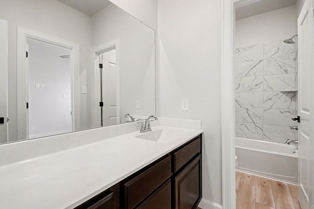 9215 Joe Louis Drive, Mont Belvieu, TX 77523