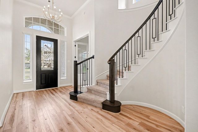 9215 Joe Louis Drive, Mont Belvieu, TX 77523