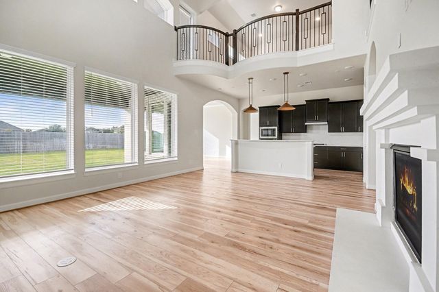 9215 Joe Louis Drive, Mont Belvieu, TX 77523