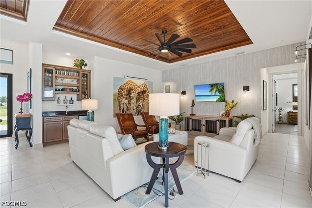 4009 SW 25th PL, Cape Coral, FL 33914