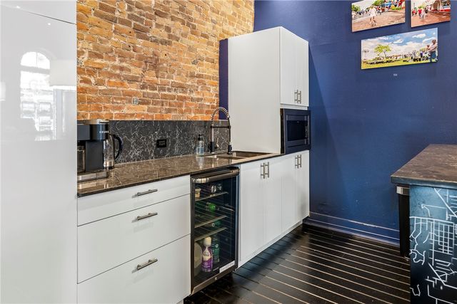 113 N Main Street, Bentonville, AR 72712