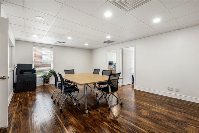 113 N Main Street, Bentonville, AR 72712
