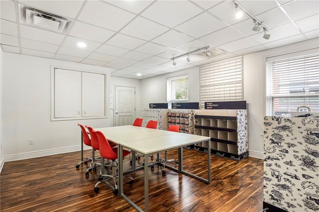 113 N Main Street, Bentonville, AR 72712