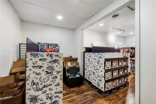 113 N Main Street, Bentonville, AR 72712