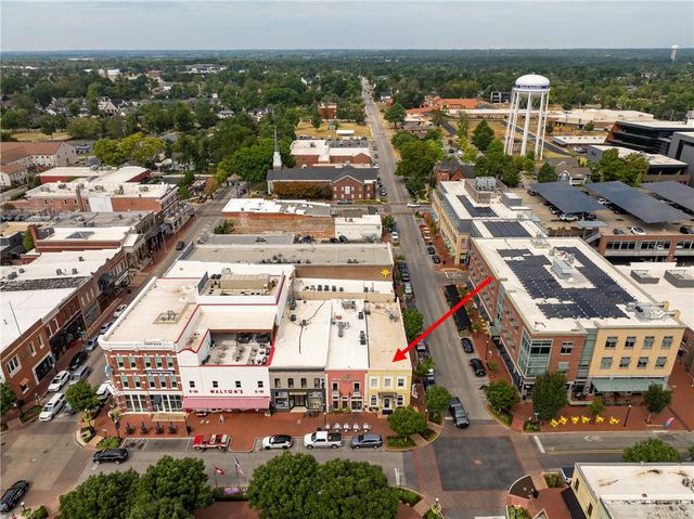 113 N Main Street, Bentonville, AR 72712
