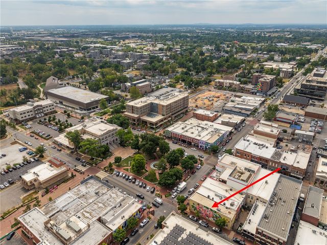 113 N Main Street, Bentonville, AR 72712
