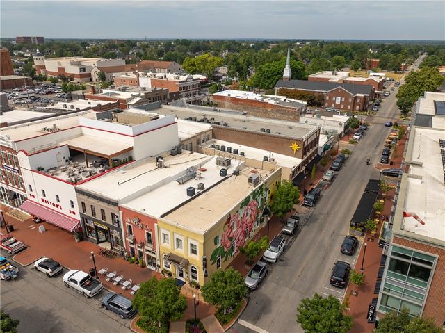 113 N Main Street, Bentonville, AR 72712