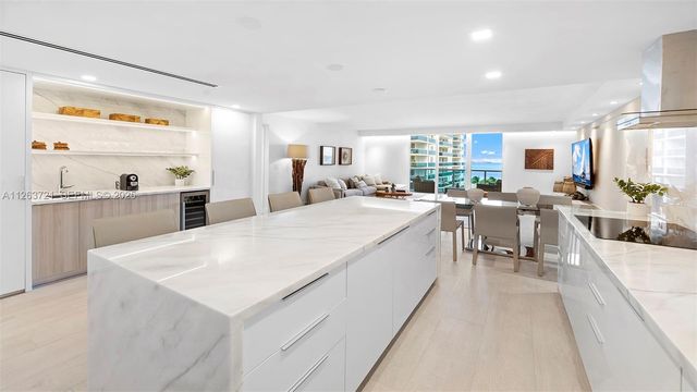 2301 Collins Avenue 641, Miami Beach, FL 33139