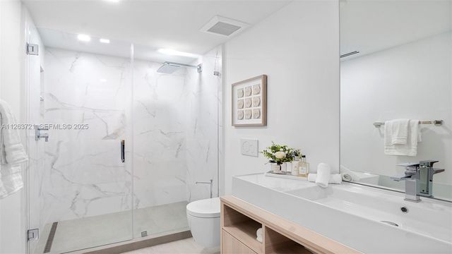 2301 Collins Avenue 641, Miami Beach, FL 33139