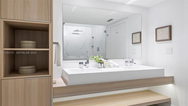 2301 Collins Avenue 641, Miami Beach, FL 33139