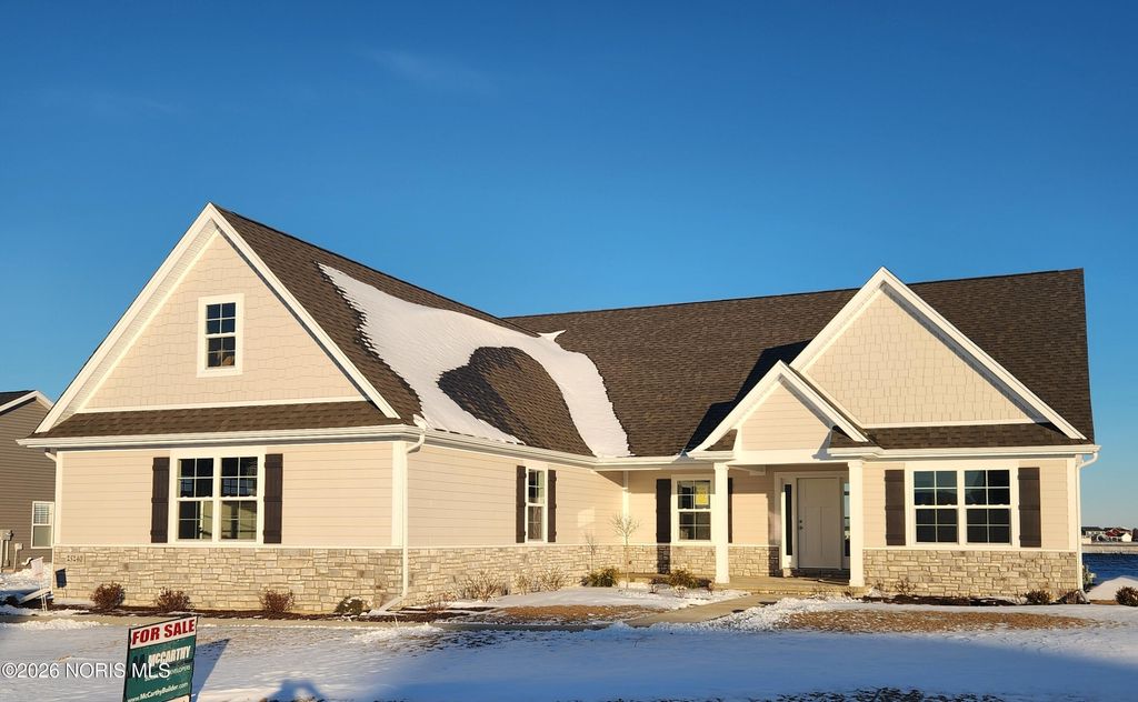 25240 John F. Mccarthy Way, 157, Perrysburg, OH 43551