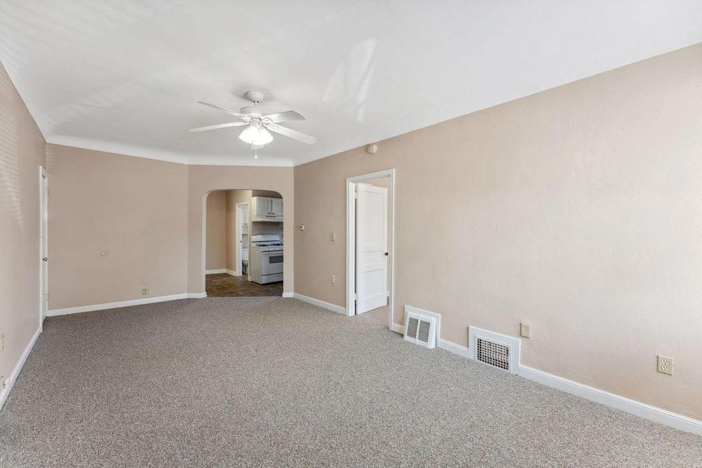 661 Payne Avenue, Saint Paul, MN 55130 — photo 2