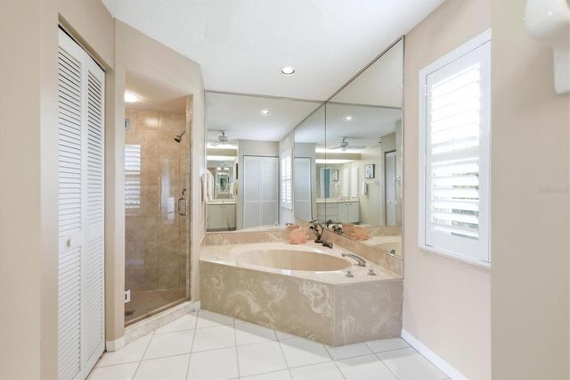 1626 LISCOURT DRIVE, Venice, FL 34292