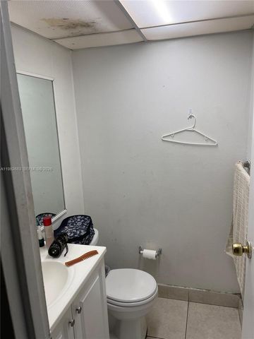 210 172nd St 323, Sunny Isles Beach, FL 33160