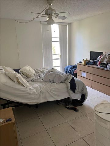 210 172nd St 323, Sunny Isles Beach, FL 33160